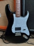 2002 Squier Tom Delonge Strat, снимка 2