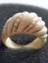Рядък дамски пръстен от слонова кост,украсен с 14 каратово злато, снимка 1