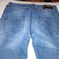 Оригинални дънки SISLEY, снимка 5 - Детски панталони и дънки - 26679230