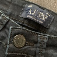 Оригинални дамски дънки Armani Jeans, снимка 5 - Дънки - 43096389