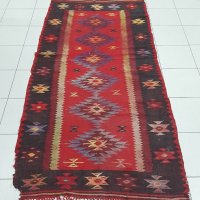 Стар тъкан чипровски килим, черга 230/105 см(1.1), снимка 1 - Антикварни и старинни предмети - 43612228