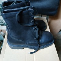Обувки, снимка 3 - Дамски боти - 27385621