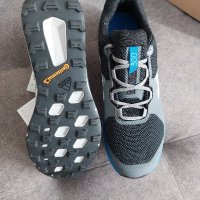 Нови маратонки Adidas Terrex 46, снимка 2 - Маратонки - 43255619
