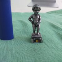  Метална фигура Manneken Pis Брюксел Фигурка Белгия Статуя Пикаещо момче Фигура, снимка 2 - Други ценни предмети - 33552285