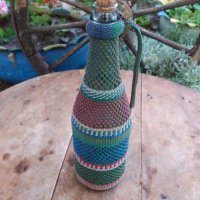 Плетена бутилка с дръжка-1000мл, снимка 1 - Антикварни и старинни предмети - 33466249