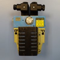 Пневматичен разпределител за преса Ross 3573C4131 solenoid valve, снимка 11 - Резервни части за машини - 39040380