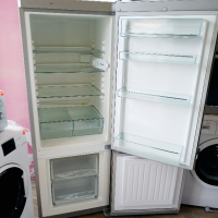 Хладилник с фризер  MIELE, снимка 3 - Хладилници - 44876244