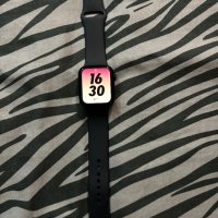 Apple Watch SE 44mm black, снимка 2 - Смарт гривни - 43352282