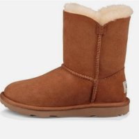 оригинални боти/ ботуши UGG Bailey Button II (Big Kids) номер 33-34-4-35, снимка 2 - Бебешки боти и ботуши - 43645578