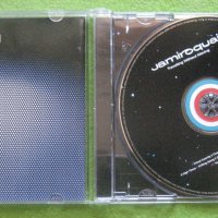 фънк албум в Гинес Jamiroquai - Travelling without moving CD, снимка 3 - CD дискове - 43016877