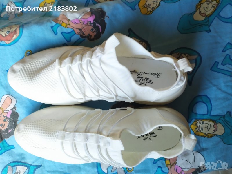 Бели маратонки, снимка 1