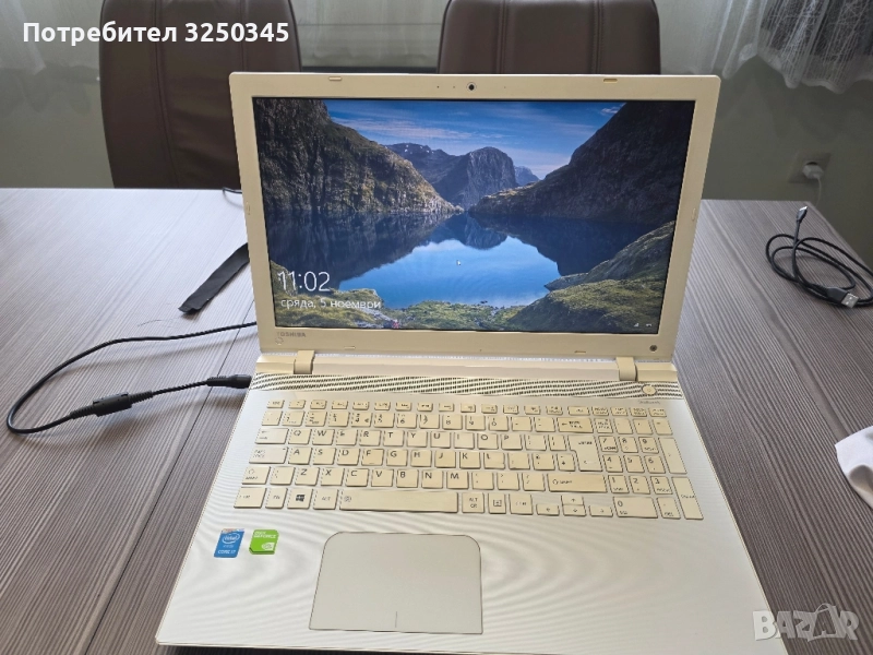 Лаптоп Toshiba Satellite L50 , снимка 1