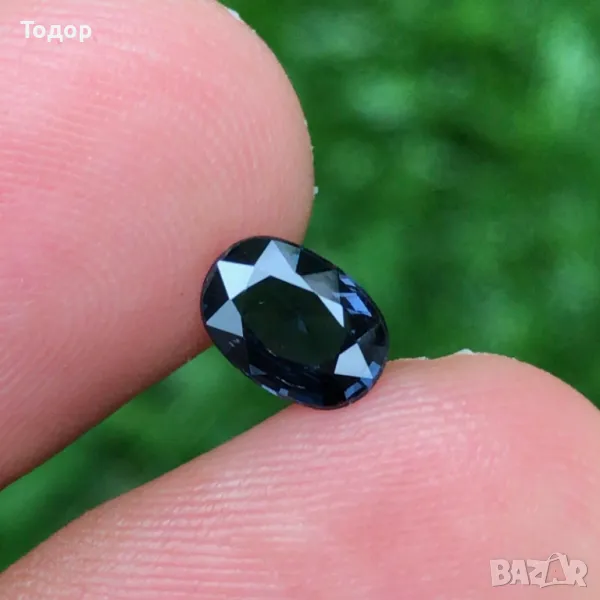 Шпинел 0.84 карата, снимка 1