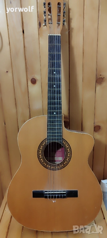 Китара за ремонт , снимка 1