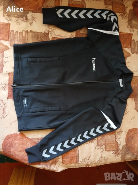 Горнище на HUMMEL, р.140, 10 год., снимка 1