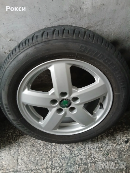 Лети джанти с гуми 15цола 5×100 57.1 шкода оем нови, снимка 1