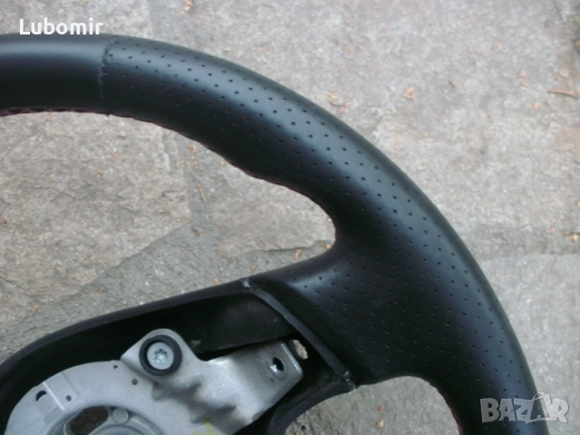 Волан, трилъчев, спортен - оригинален Аudi A3 - с дупчена кожа ! , снимка 10 - Аксесоари и консумативи - 52458974