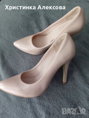 Лачени обувки, снимка 2 - Дамски обувки на ток - 37837164