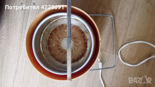 2бр. работещи ретро кухненски уреди -миксер робот и сокоизтисквачка, снимка 8 - Аксесоари за кухня - 49101875