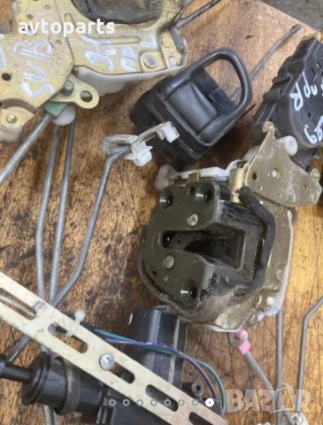 Subaru legacy 1998година комби Брави врати, снимка 8 - Части - 40465686