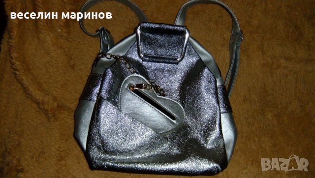 Продавам дамска чанта тип раница, снимка 4 - Чанти - 33229004