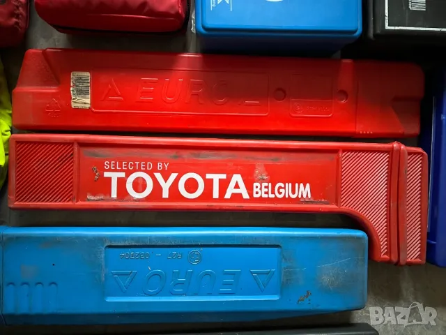 АВТО аптечки и триъгълници - AUDI , снимка 5 - Аксесоари и консумативи - 23010605