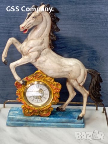 Часовник с фигура на кон, снимка 2 - Други ценни предмети - 38781758