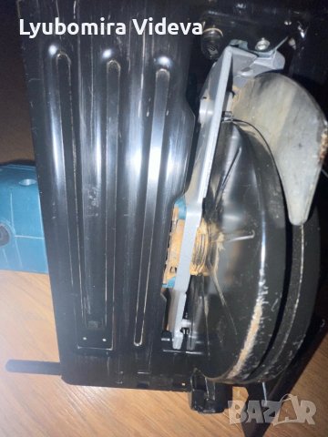 Циркуляр Black&Decker, снимка 9 - Циркуляри - 43675329