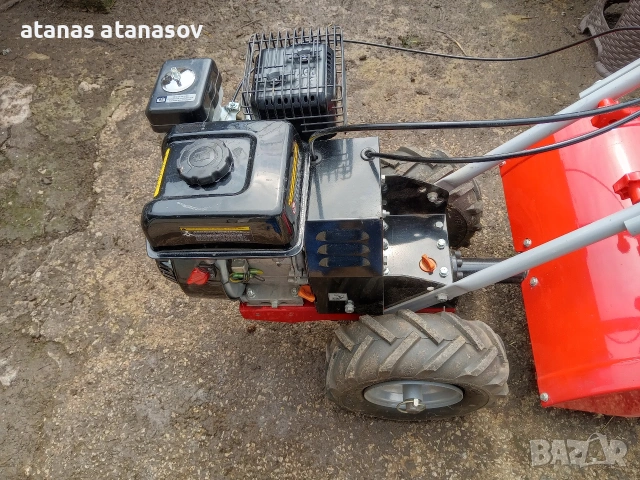 Бензинова навесна мото фреза Hecht 750,5,6 кг ,, снимка 3 - Градинска техника - 53499809