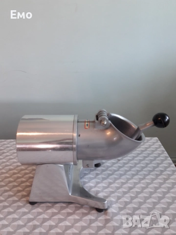 Професионална трошачка за лед - CASADIO, снимка 4 - Обзавеждане за заведение - 51503546