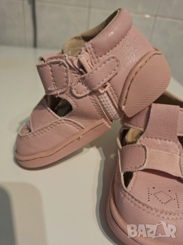 Сандали за прохождане за бебе.Номер 19, снимка 2 - Детски сандали и чехли - 35122955