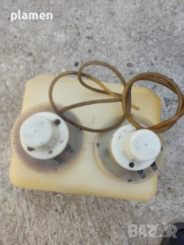 Казанче за чистачки на Лада с две моторчета, снимка 4 - Аксесоари и консумативи - 50035321