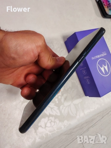 Motorola One Macro 4/64 GB - отличен!, снимка 2 - Motorola - 52012796