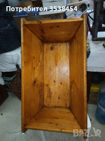 Дървено корито за месене на хляб