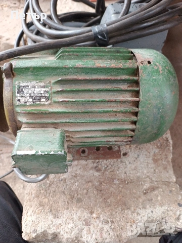 Трифазен мотор 3 кв., снимка 5 - Електродвигатели - 53145093