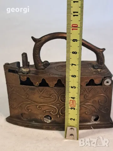 ретро малка бронзова ютия 21/4, снимка 4 - Антикварни и старинни предмети - 49175749
