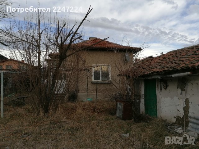 Къща с двор, кв.Волуяк, снимка 13 - Къщи - 43690004