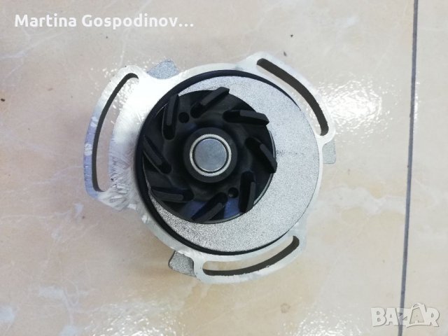 Водна помпа за VW Audi Swag , снимка 1 - Части - 33509776