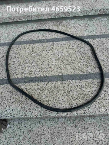 Уплътнение на предна дясна врата на Ауди Audi A8 D4 H4 само за 30лв.