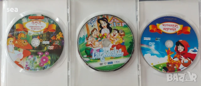 Dvd  анимация Червената шапчица, Снежанка, Алиса в страната на чудесата , снимка 2 - Анимации - 51300611