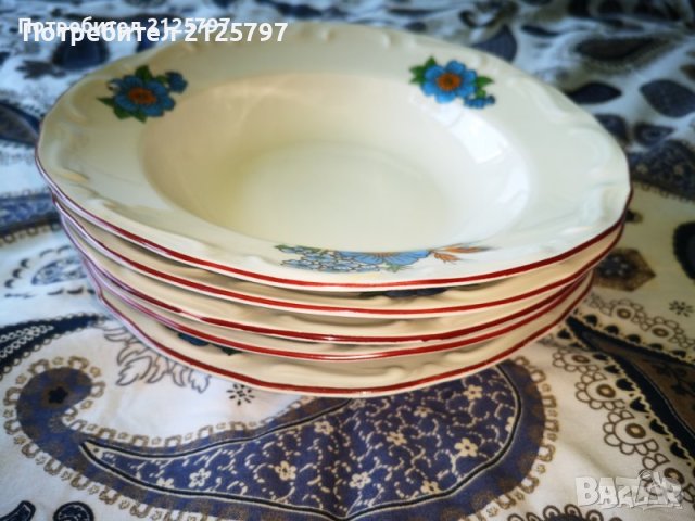 НРБ Порцеланови чинии Изида Izida, снимка 6 - Чинии - 43367659