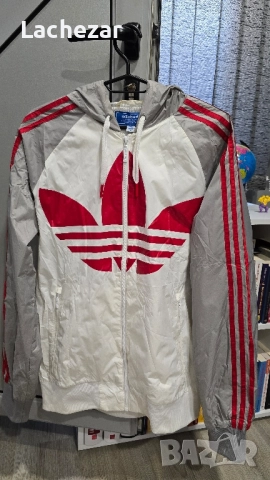 страхотна мъжка ветровка Adidas Original размер М 