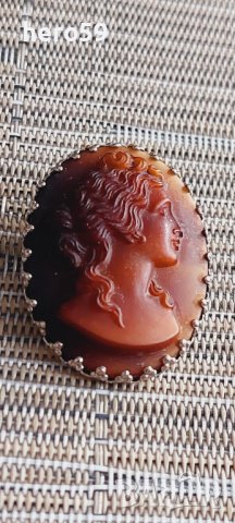 Брошка камея,лава или кехлибар , снимка 1