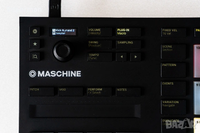 Native Instruments Maschine Mikro MK3, снимка 2 - Синтезатори - 53267737