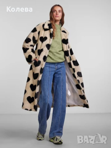 Палто с изкуствен косъм Pieces, снимка 3 - Палта, манта - 50751269