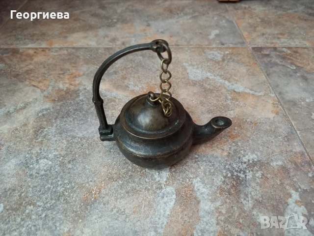 Малко ново, масивно бронзово кандило, снимка 2 - Антикварни и старинни предмети - 50723394