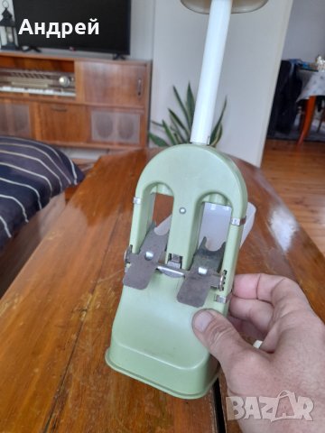 Стар уред за вадене на костилки,костилковадачка #2, снимка 4 - Антикварни и старинни предмети - 44099918