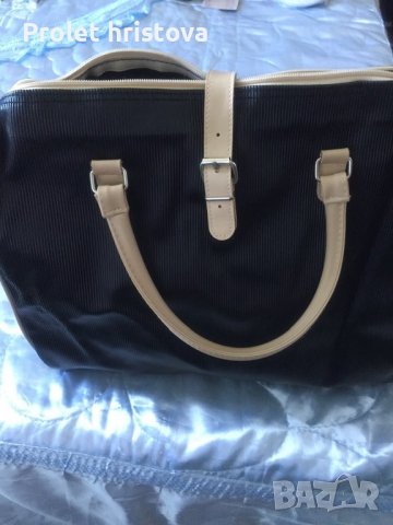 Елегантна дамска чанта, може и за път, снимка 1 - Чанти - 38361537