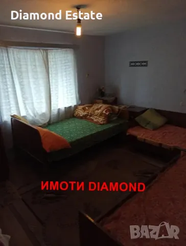 Двуетажна къща с три гаража в село Черна гора обл. Стара Загора, снимка 9 - Къщи - 49889540