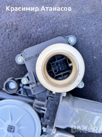 961920-100. Стъклоповдигач преден десен за Тойота Аурис. 85701-02010, снимка 2 - Части - 49602695